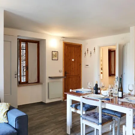 アパート La Scuna